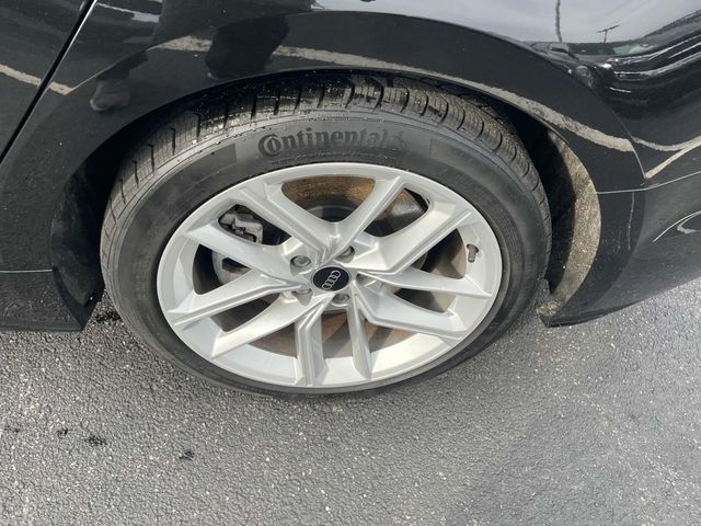 Vehicle image 14 of 36