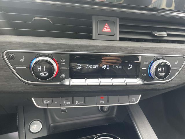 Vehicle image 26 of 36