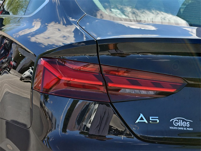 Vehicle image 10 of 25