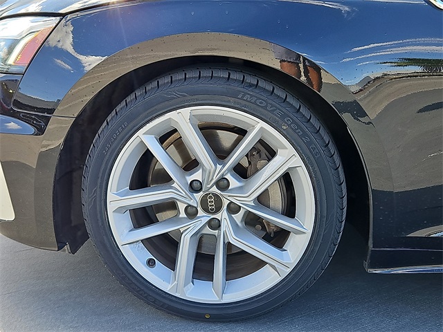 Vehicle image 9 of 25