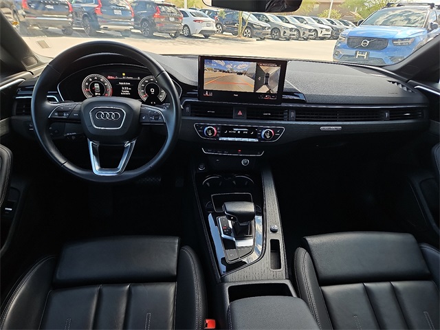 Vehicle image 13 of 25