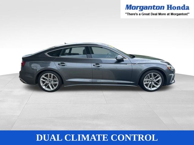 Vehicle image 4 of 44