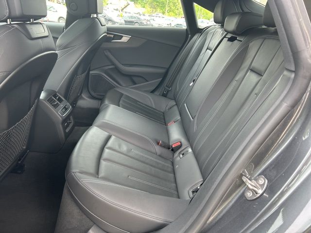 Vehicle image 36 of 44
