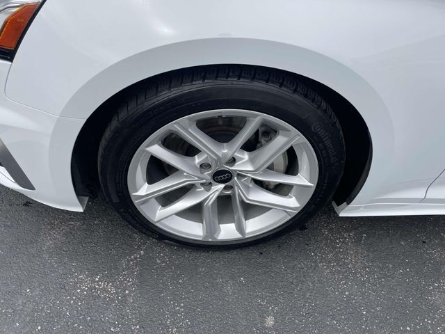 Vehicle image 13 of 35