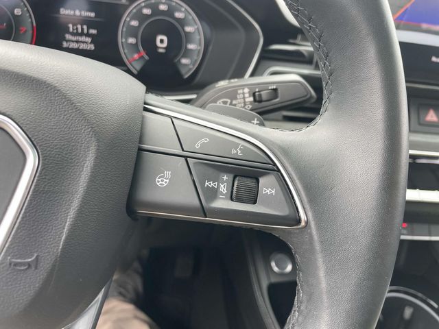 Vehicle image 31 of 35
