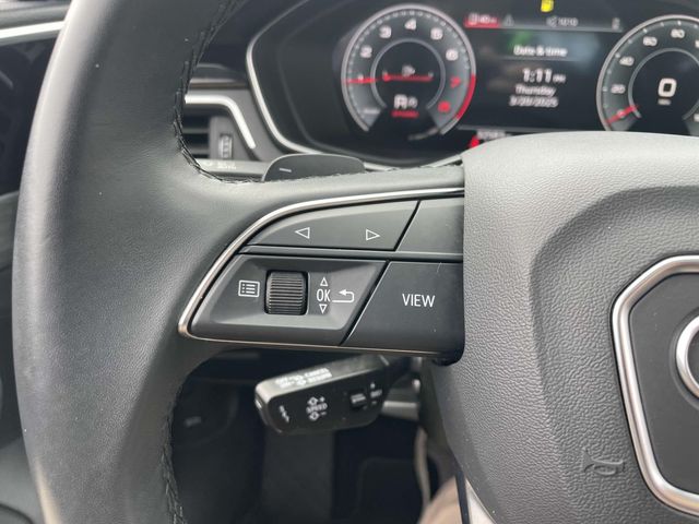 Vehicle image 32 of 35