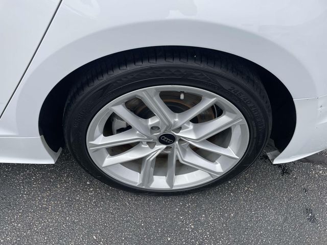 Vehicle image 15 of 35