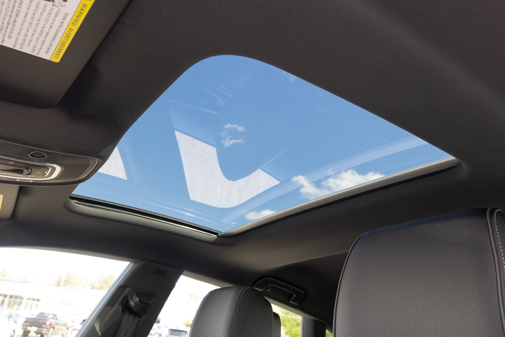 Vehicle image 9 of 28