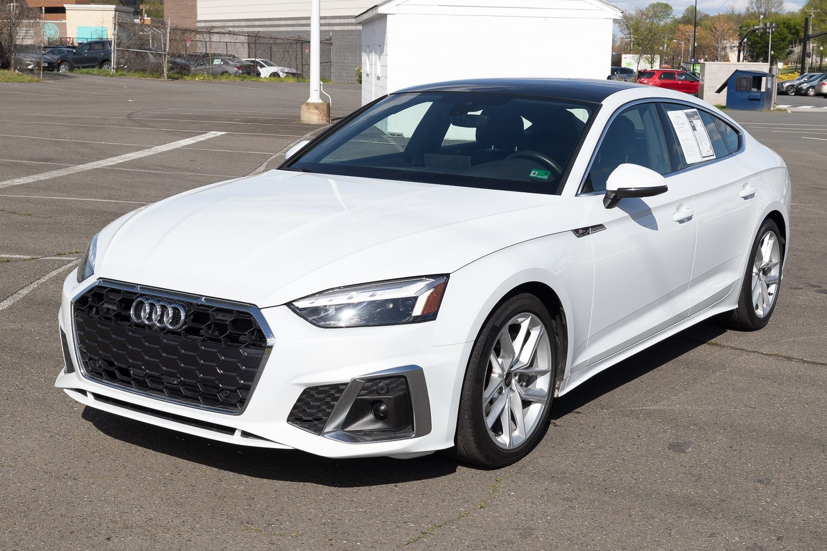 Vehicle image 1 of 28