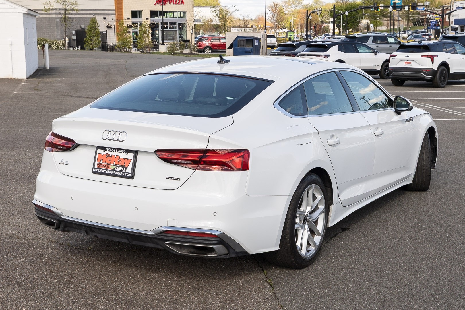 Vehicle image 5 of 28