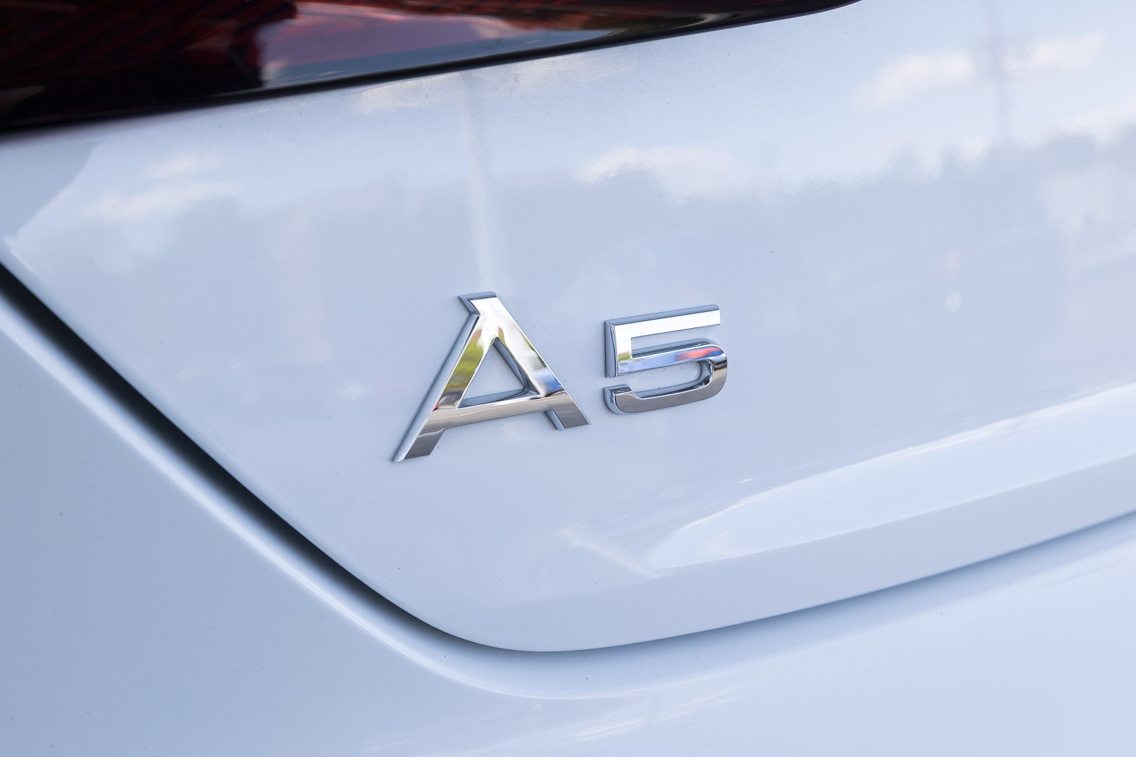 Vehicle image 13 of 28