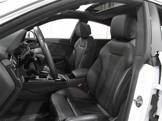 Vehicle image 6 of 22