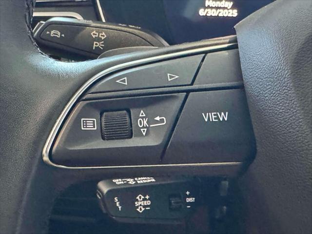 Vehicle image 21 of 24