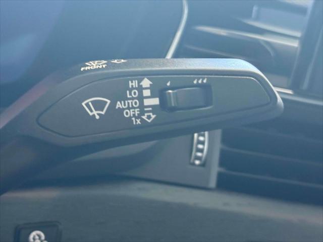 Vehicle image 9 of 24