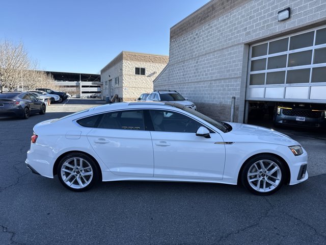 Vehicle image 5 of 41