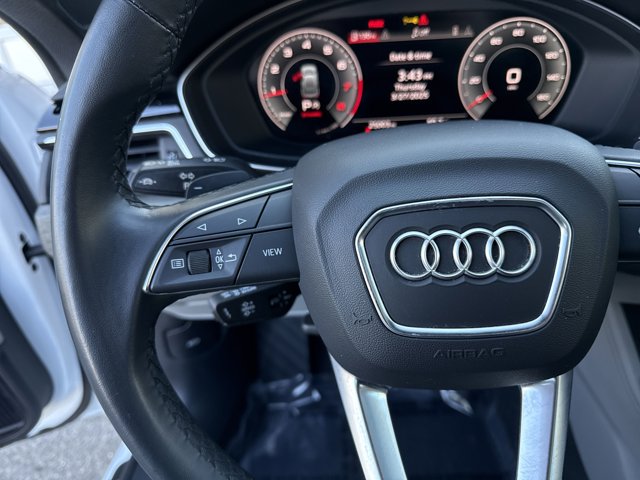 Vehicle image 20 of 41
