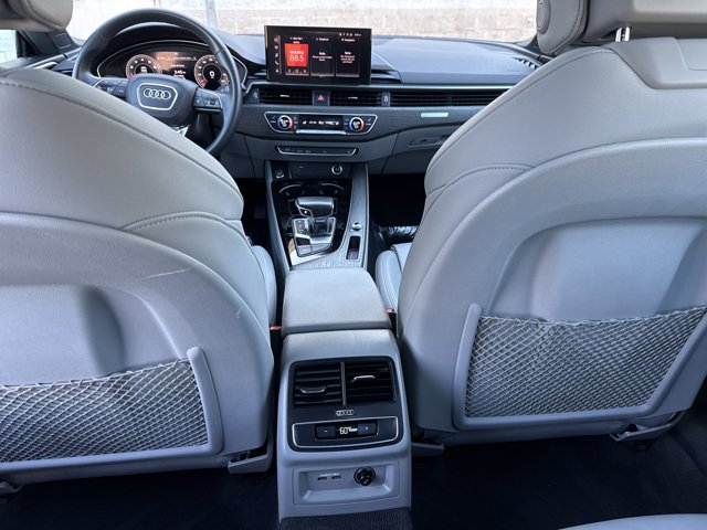 Vehicle image 31 of 41