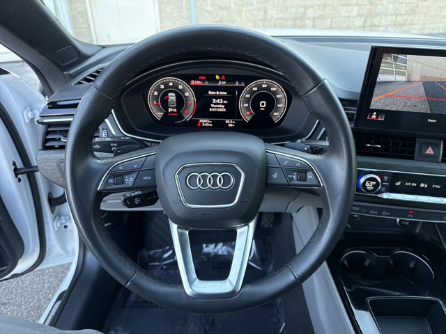 Vehicle image 19 of 41