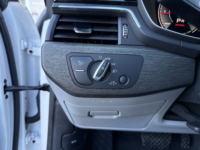Vehicle image 18 of 41
