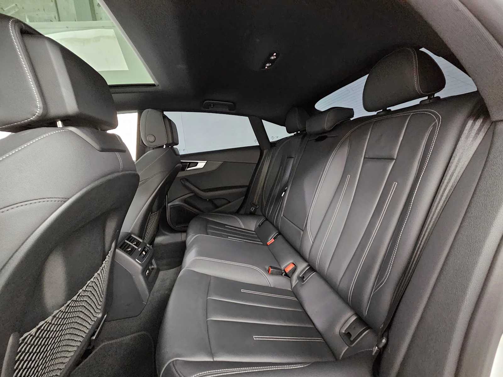Vehicle image 22 of 37