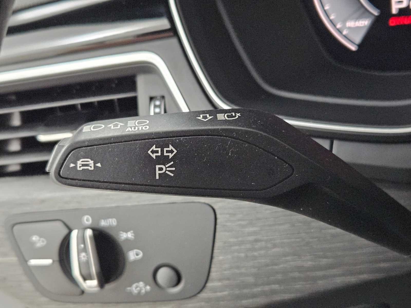 Vehicle image 29 of 37