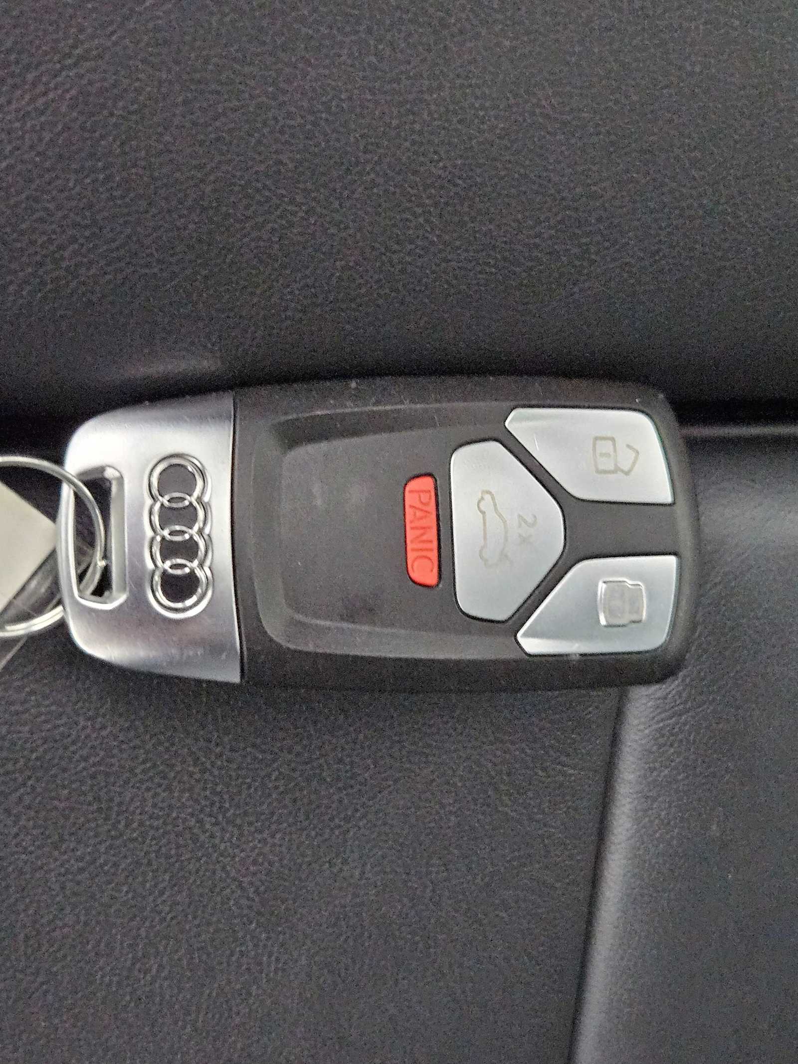 Vehicle image 36 of 37
