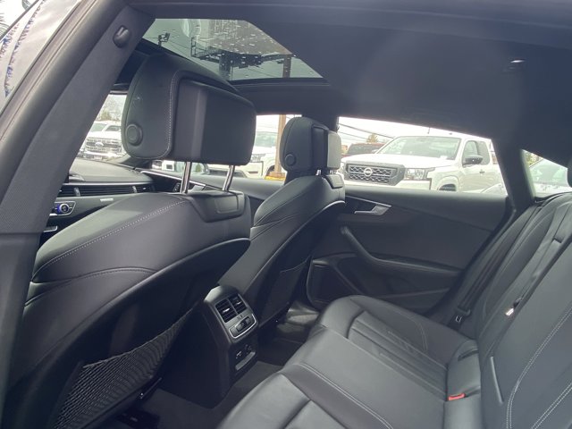 Vehicle image 16 of 25