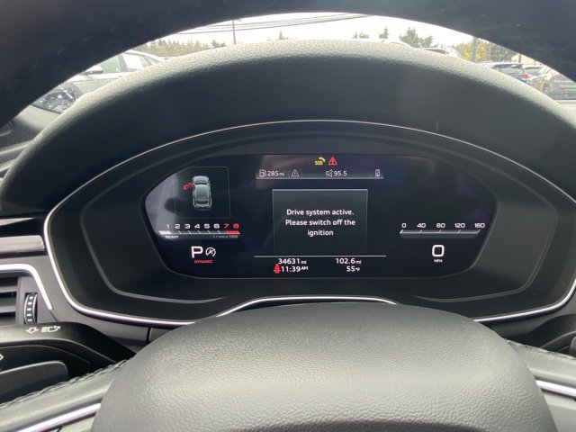 Vehicle image 24 of 25