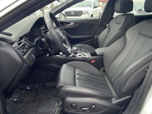 Vehicle image 11 of 25
