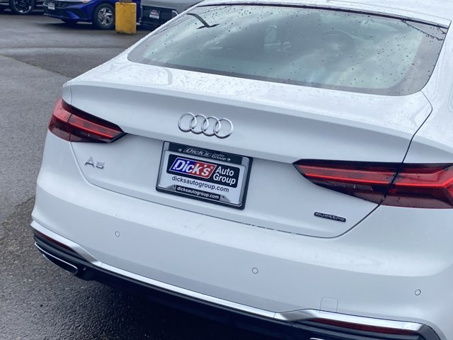 Vehicle image 9 of 25