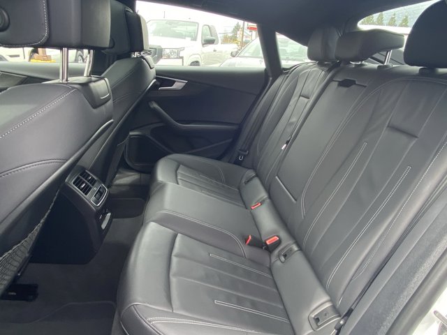 Vehicle image 15 of 25