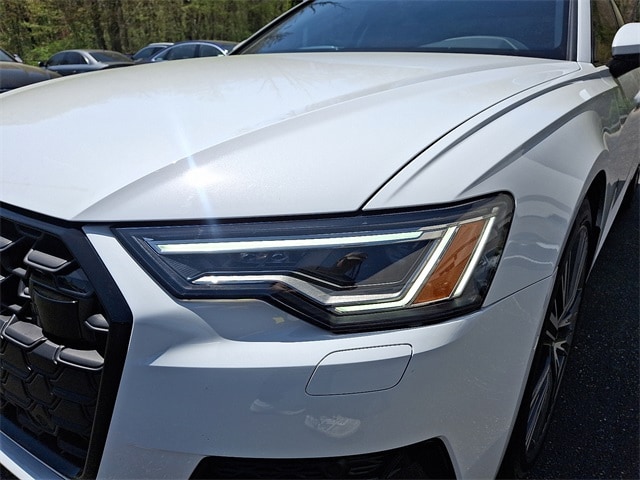 Vehicle image 9 of 30
