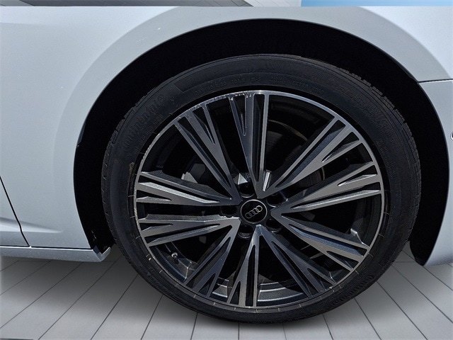 Vehicle image 8 of 30