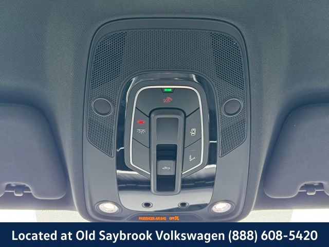 Vehicle image 24 of 42