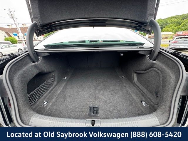 Vehicle image 39 of 42