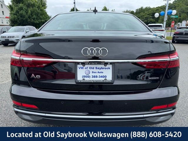 Vehicle image 33 of 42