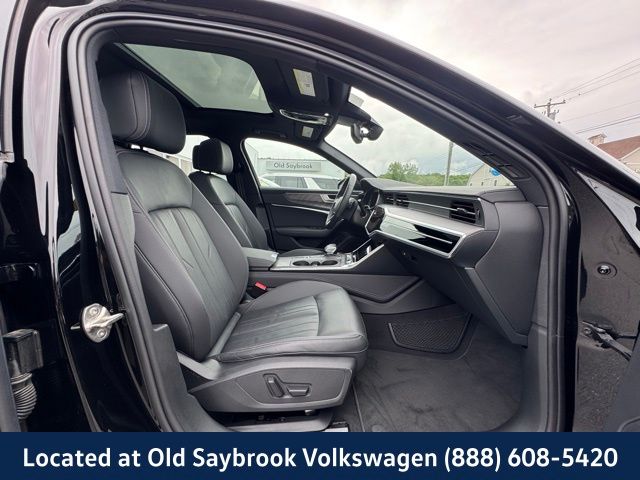 Vehicle image 32 of 42