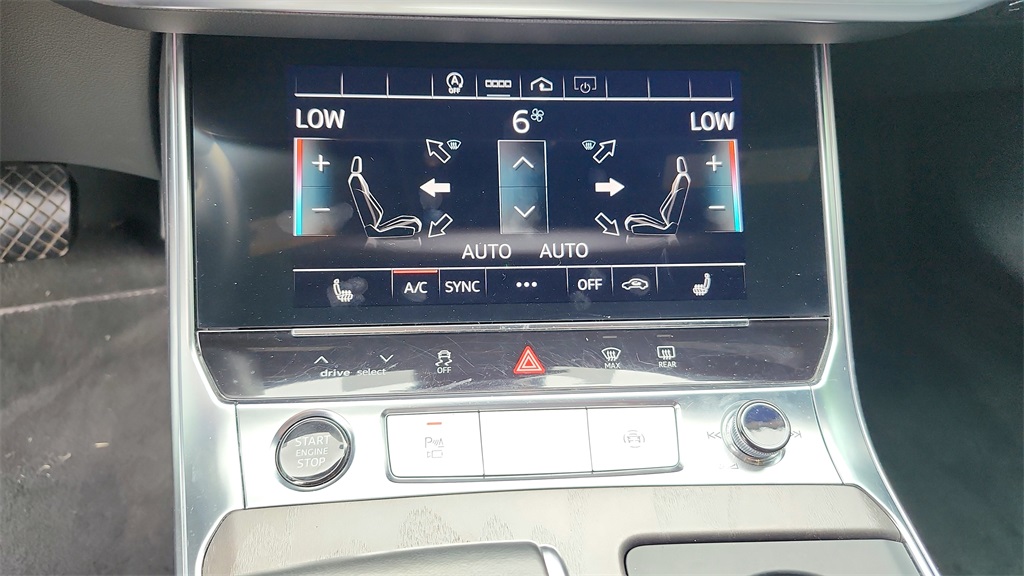 Vehicle image 21 of 45