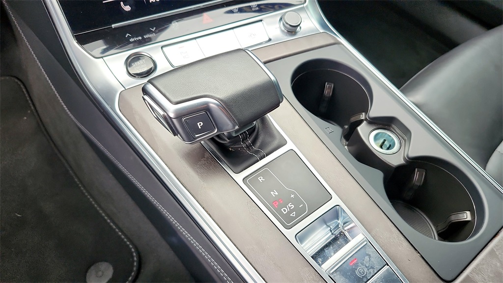 Vehicle image 24 of 45