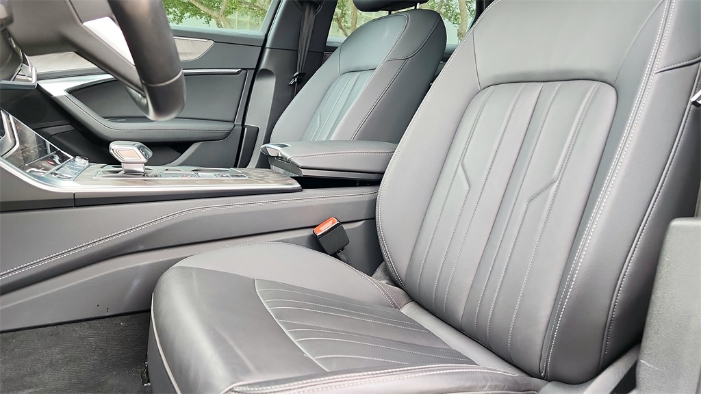 Vehicle image 12 of 45