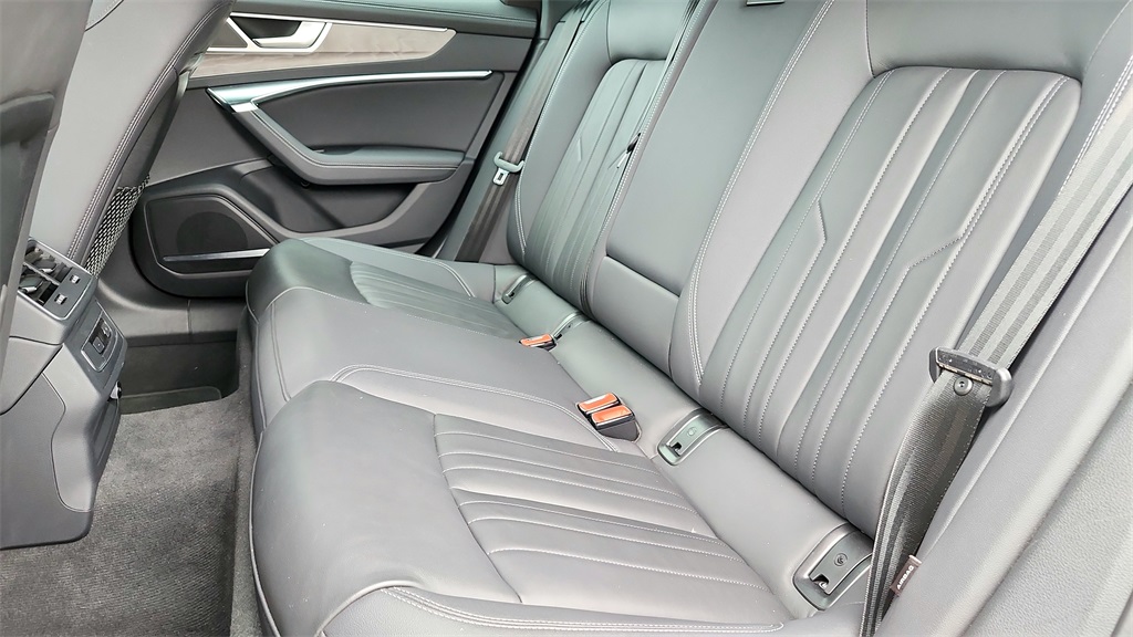 Vehicle image 13 of 45