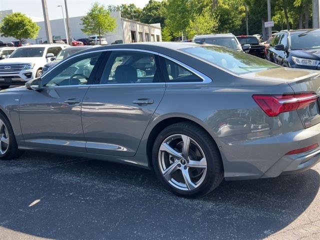Vehicle image 14 of 39