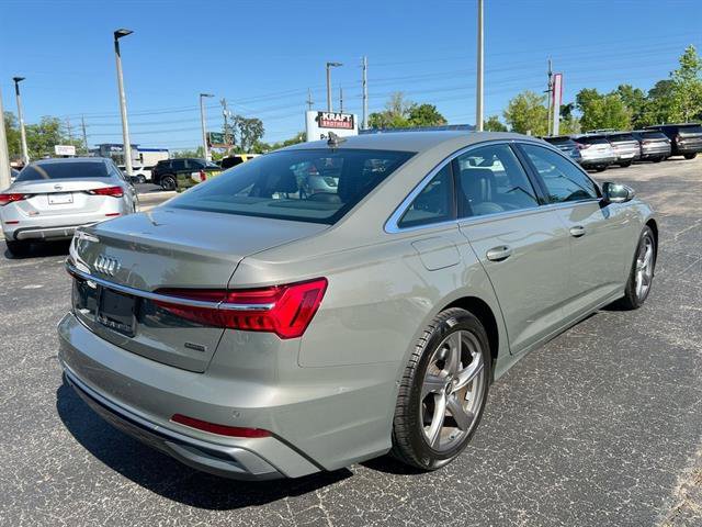 Vehicle image 10 of 39