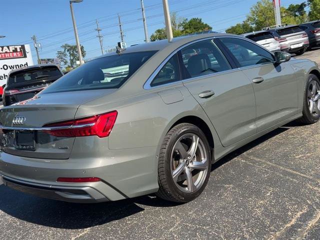 Vehicle image 11 of 39