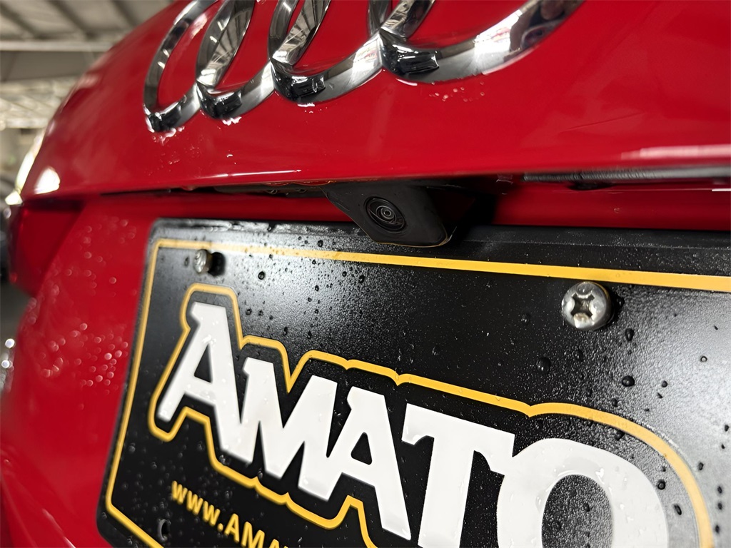Vehicle image 20 of 26