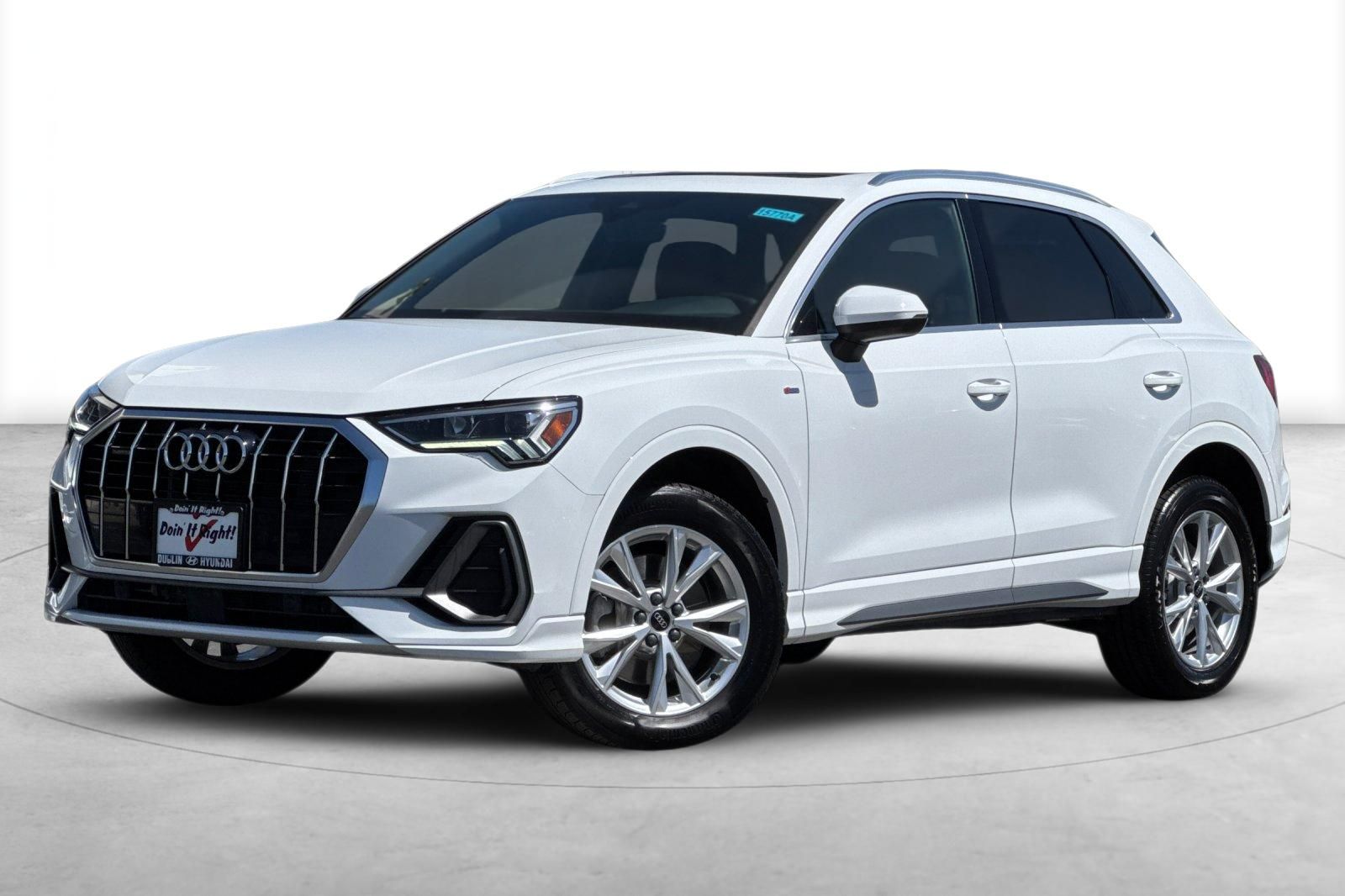 Vehicle image 2 of 42