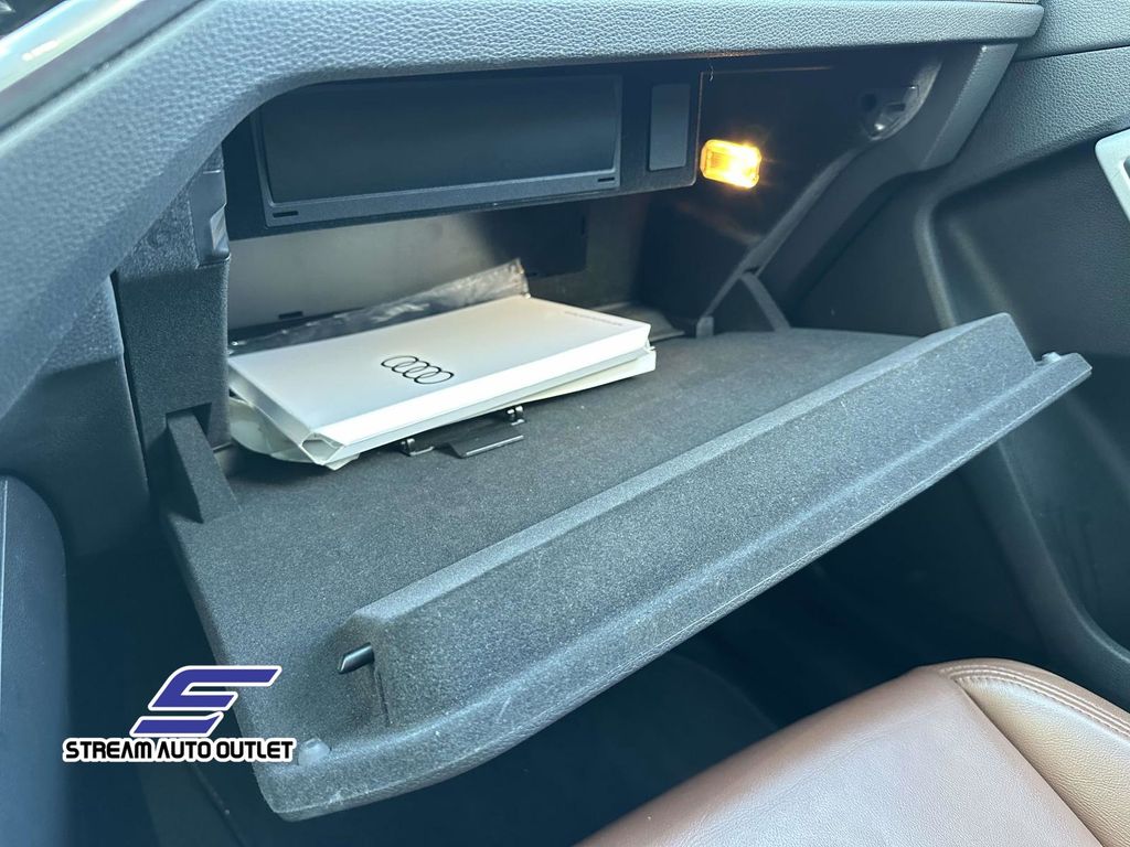 2024 Audi Q3 S Line Premium Image 25 of 34