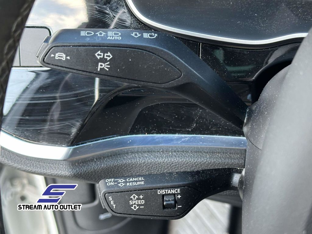 2024 Audi Q3 S Line Premium Image 27 of 34