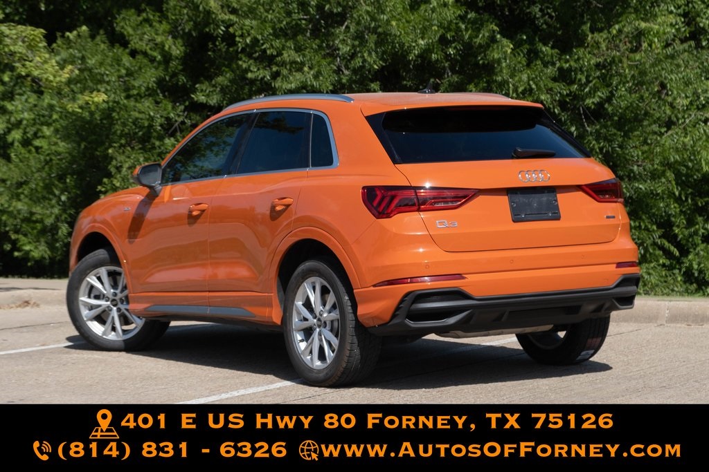 Vehicle image 6 of 44