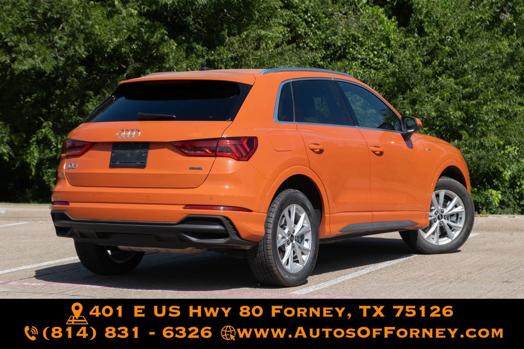 Vehicle image 5 of 44